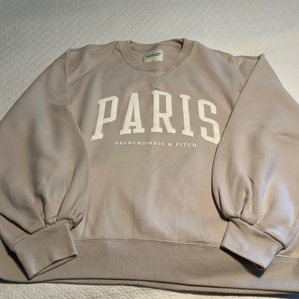Abercrombie and Fitch Paris Top